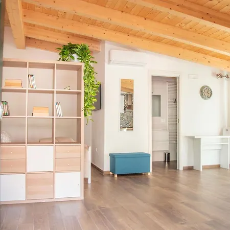 Dependance 6 Apartment Salerno